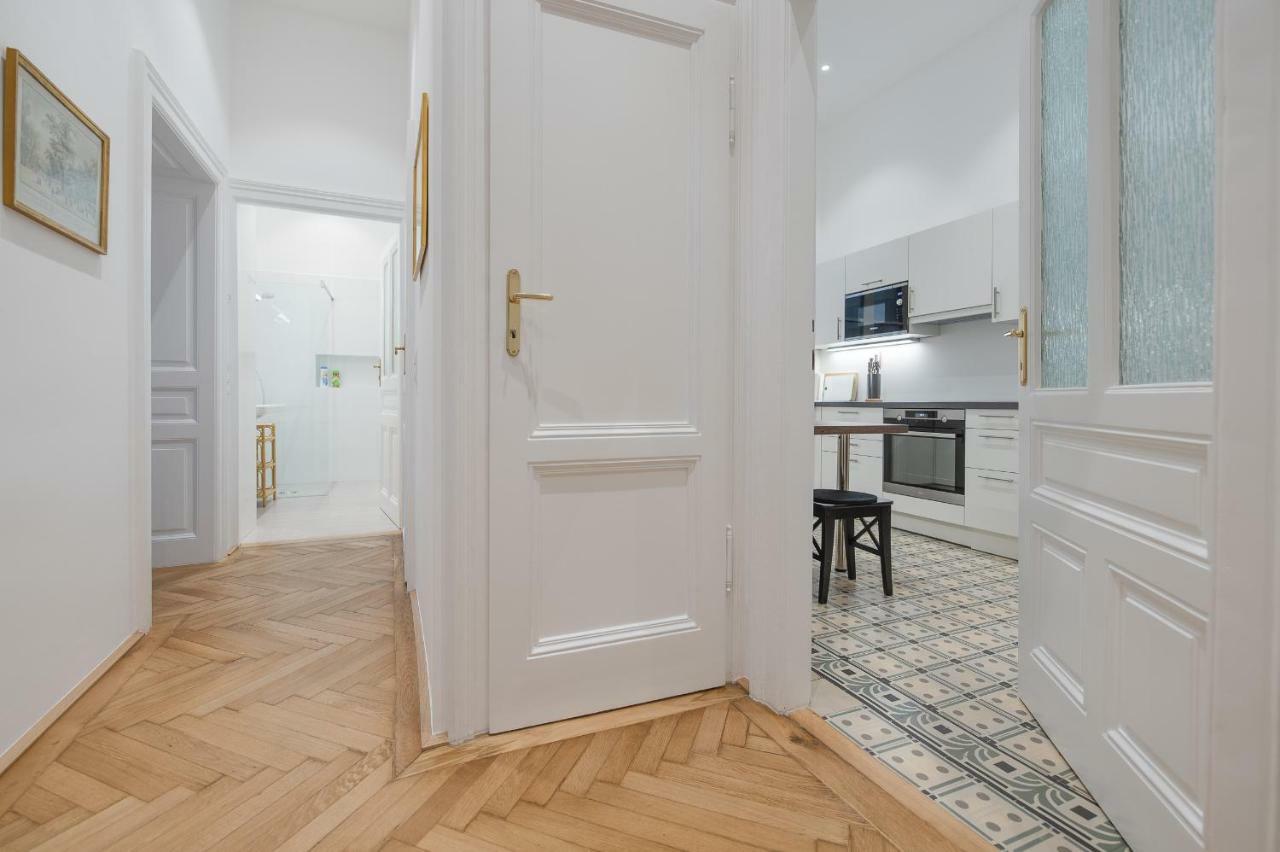Grand Soho II Apartment Wien Eksteriør billede